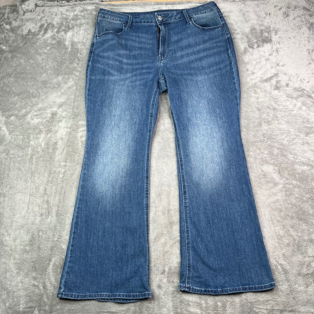 Old Navy Wow Flare Jeans Womens 16 Petite Blue Medium Wash Stretch High Rise